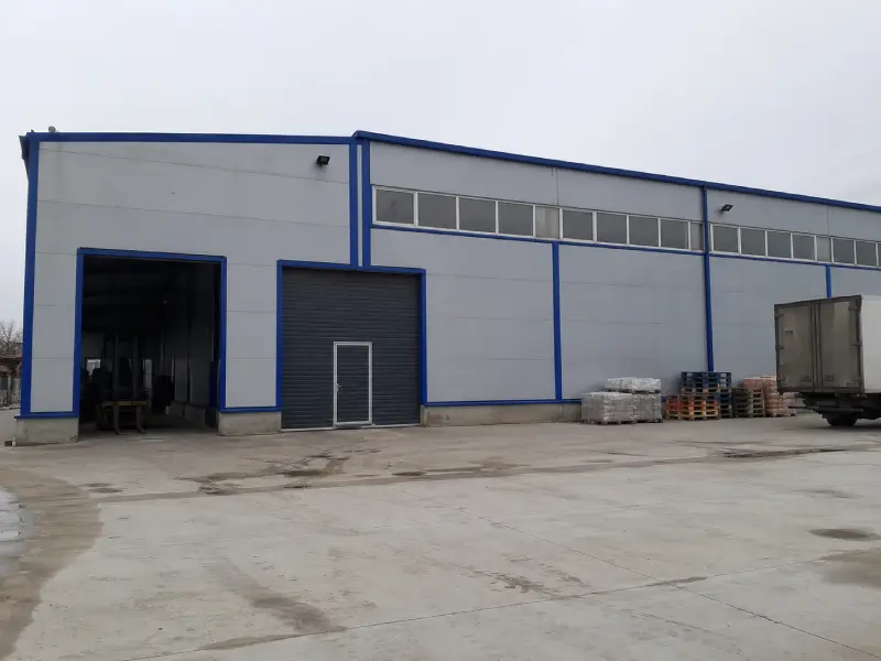Готовая металлическая конструкция складского здания